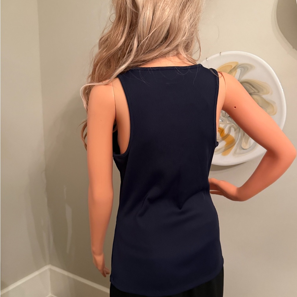 NWT Gorgeous Classic Navy Sleeveless Top! - Picture 7 of 8